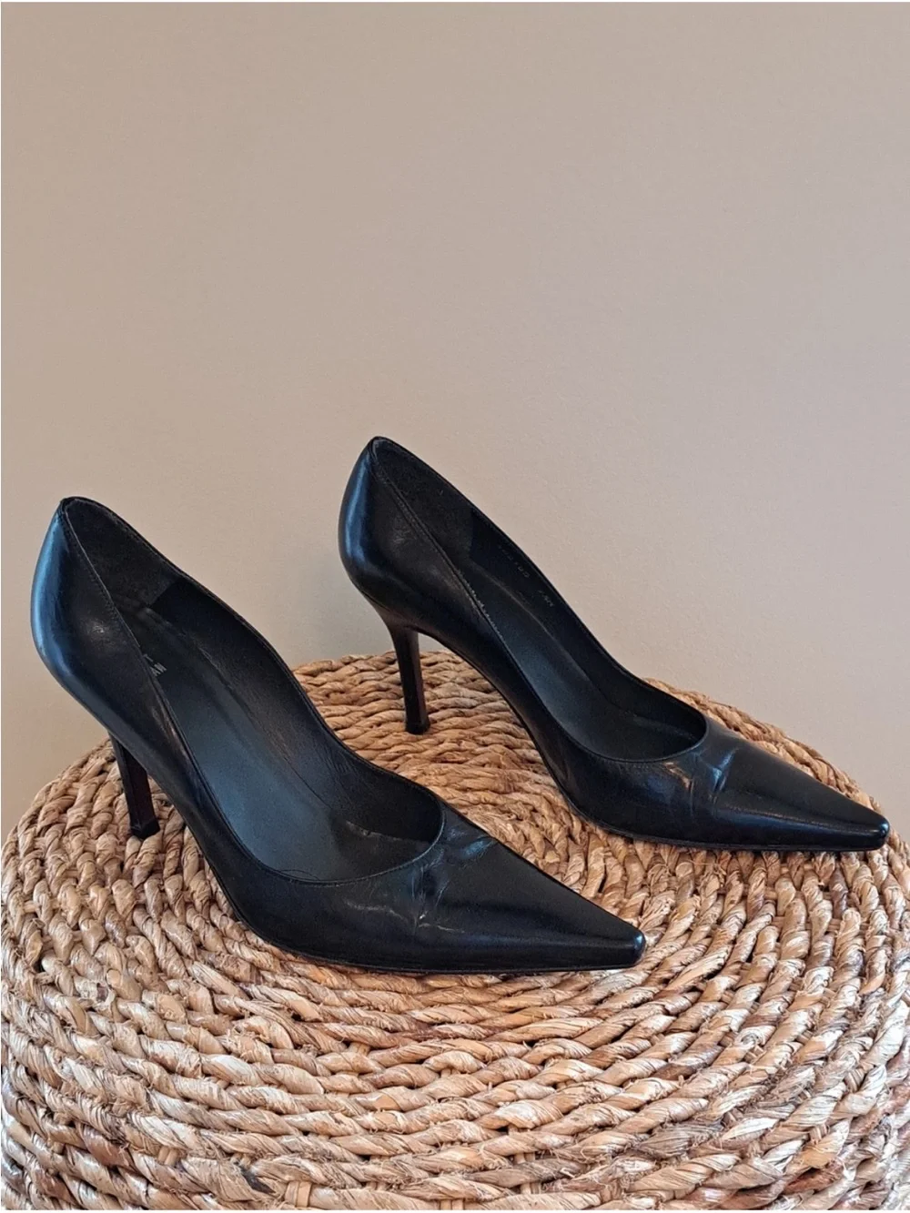 Stuart Weitzman Black Pointed Leather Pumps